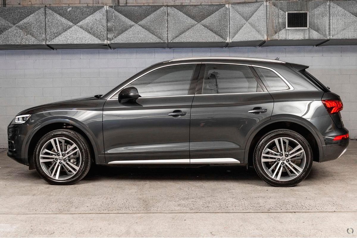 2025 Audi Q5 40 TDI Sport FY