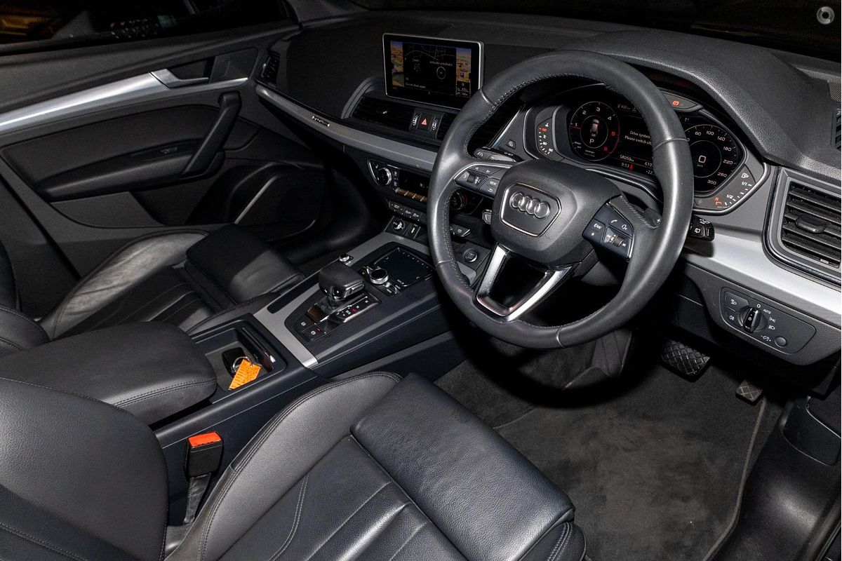 2025 Audi Q5 40 TDI Sport FY