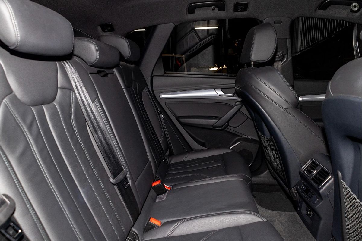 2025 Audi Q5 40 TDI Sport FY