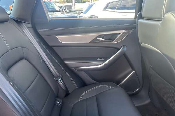 2024 Jaguar F-PACE P250 R-Dynamic SE X761
