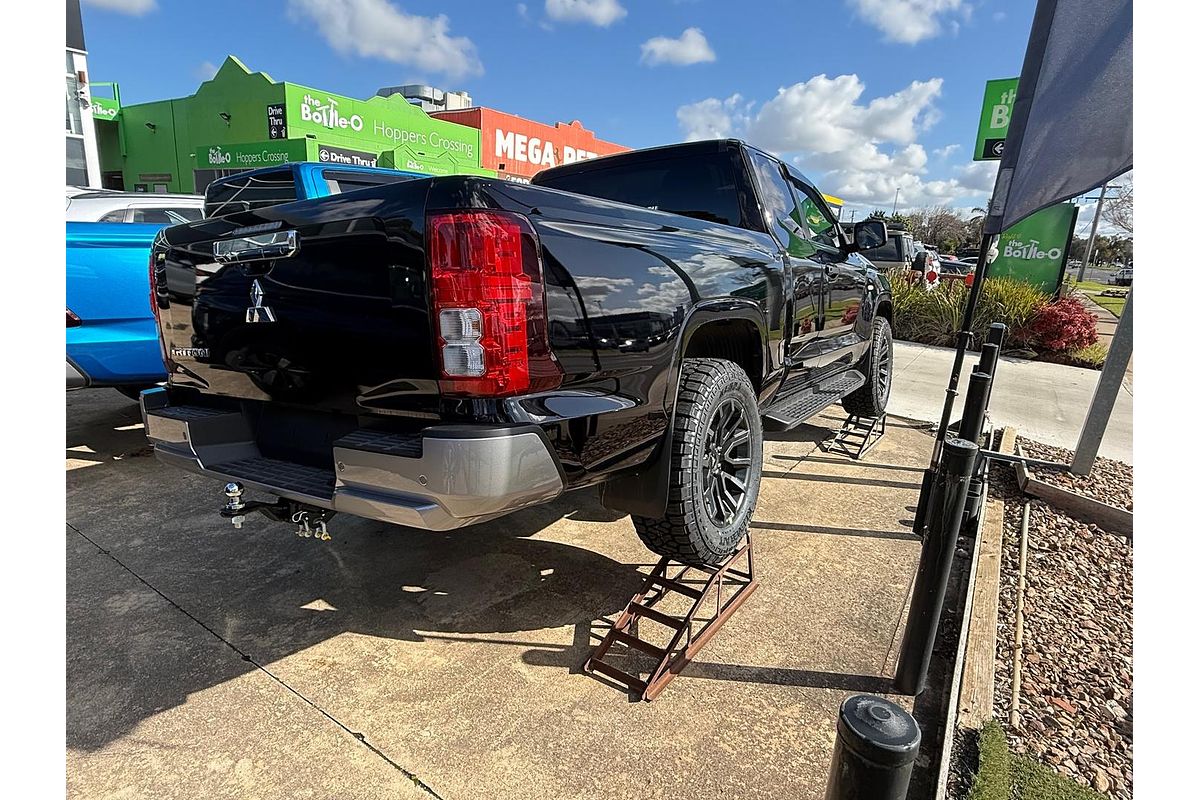 2025 Mitsubishi Triton GLX+ MV 4X4