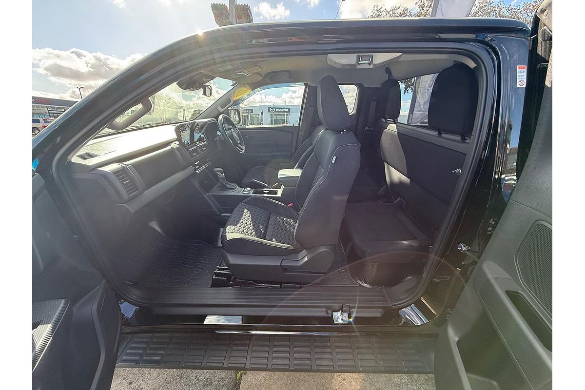 2025 Mitsubishi Triton GLX+ MV 4X4