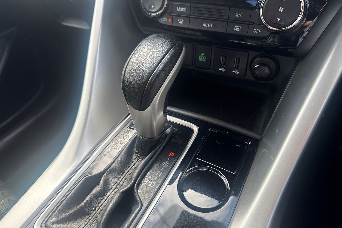 2019 Mitsubishi Eclipse Cross BLACK EDITION (2WD) YA MY19
