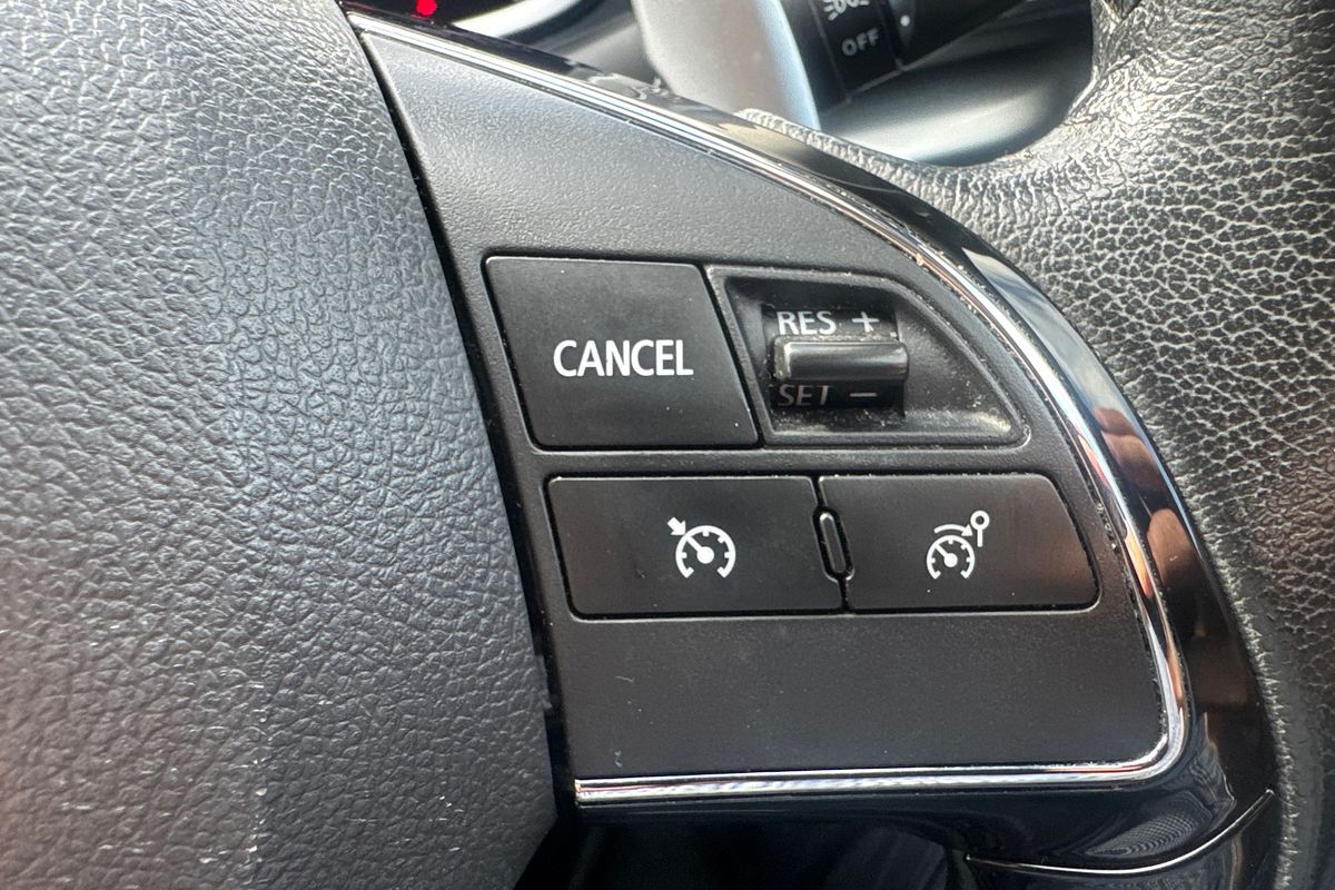 2019 Mitsubishi Eclipse Cross BLACK EDITION (2WD) YA MY19