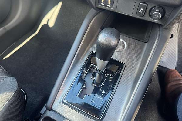 2025 Mitsubishi ASX ES XD