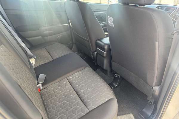 2025 Mitsubishi ASX ES XD