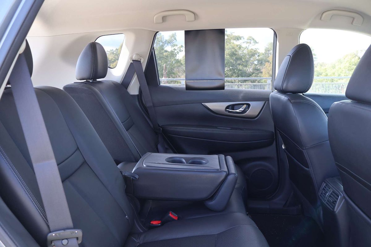 2014 Nissan X-TRAIL ST-L T32