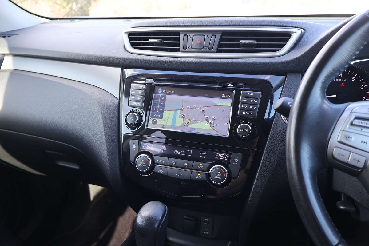 2014 Nissan X-TRAIL ST-L T32