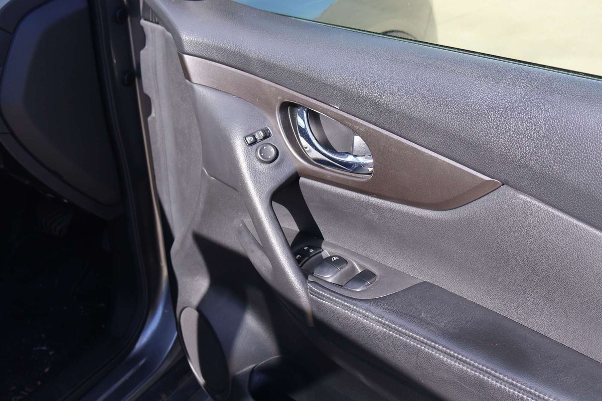 2014 Nissan X-TRAIL ST-L T32