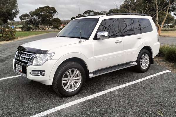 2019 Mitsubishi Pajero GLS NX
