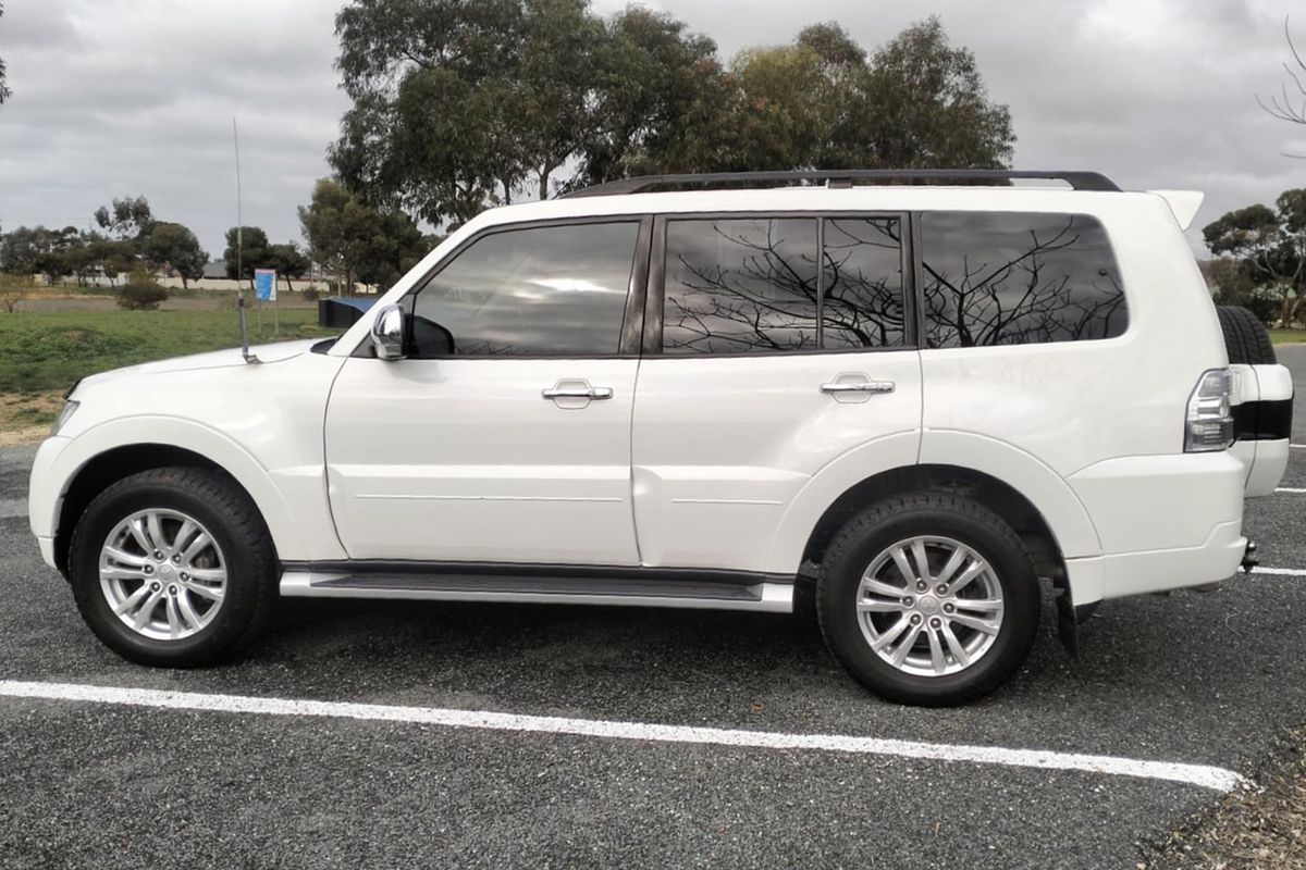 2019 Mitsubishi Pajero GLS NX