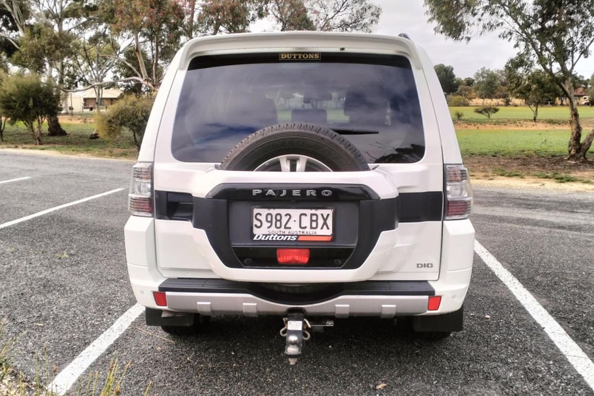 2019 Mitsubishi Pajero GLS NX