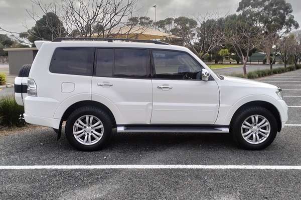 2019 Mitsubishi Pajero GLS NX