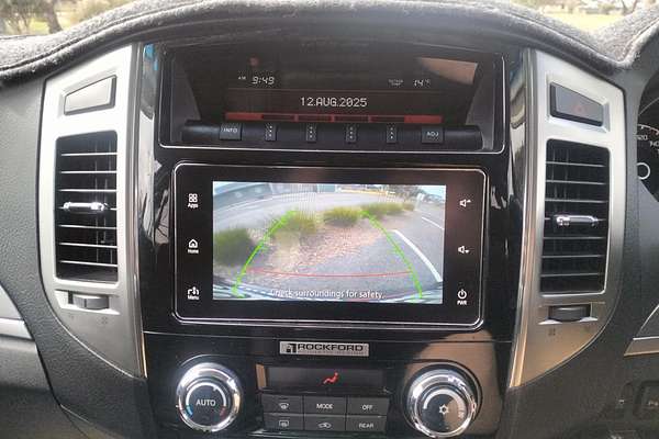 2019 Mitsubishi Pajero GLS NX