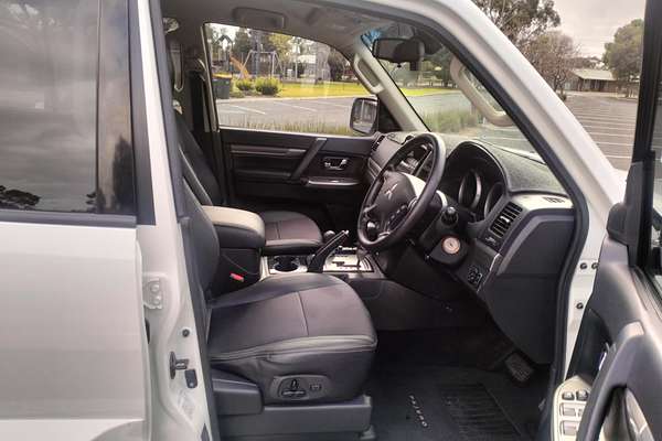 2019 Mitsubishi Pajero GLS NX