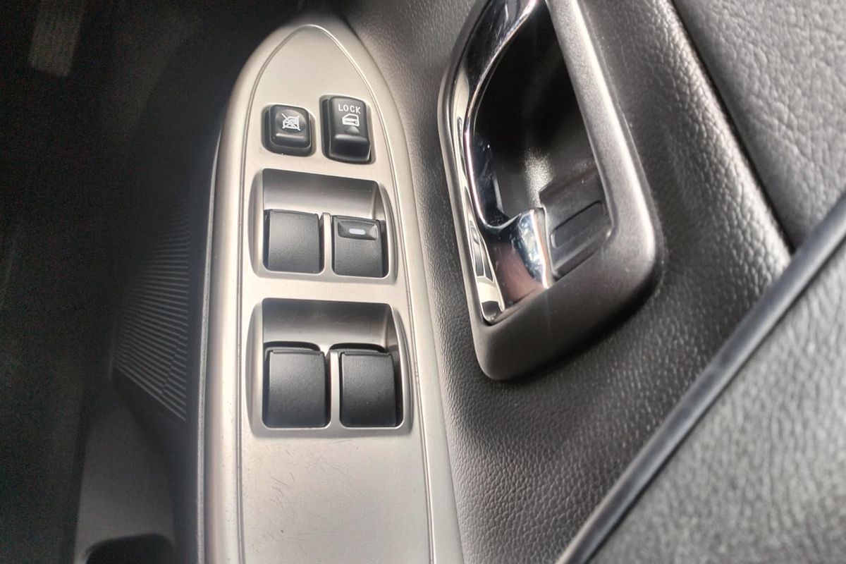 2019 Mitsubishi Pajero GLS NX