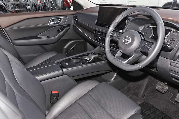 2024 Nissan X-TRAIL ST-L T33
