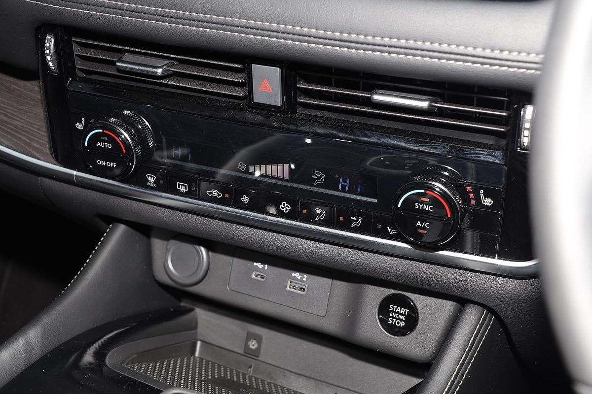2024 Nissan X-TRAIL ST-L T33