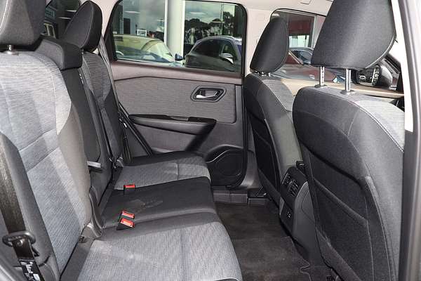 2025 Nissan X-TRAIL ST T33