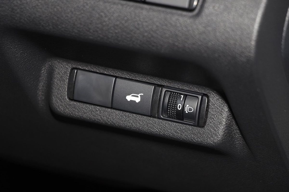 2024 Nissan Pathfinder ST-L R53