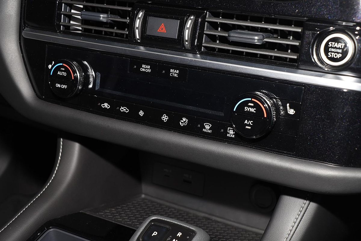2024 Nissan Pathfinder ST-L R53
