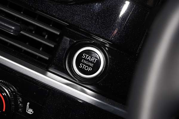 2024 Nissan Pathfinder ST-L R53