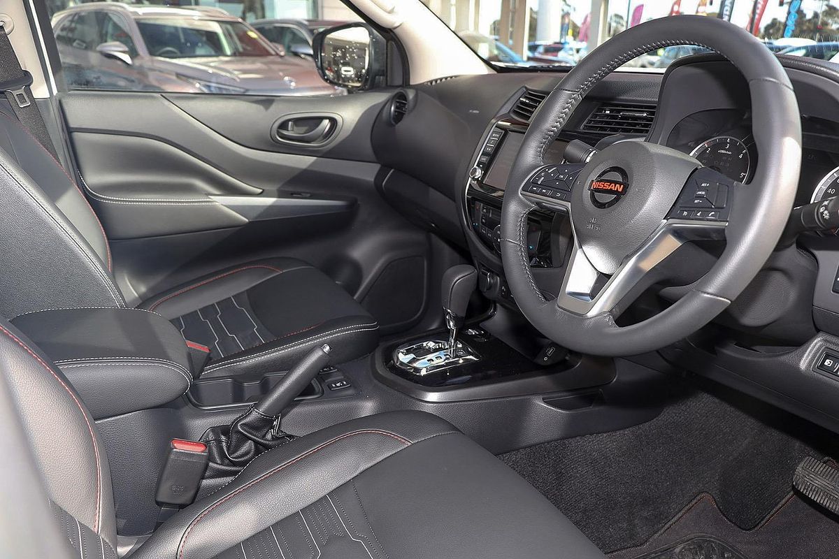 2024 Nissan Navara PRO-4X Warrior D23 4X4