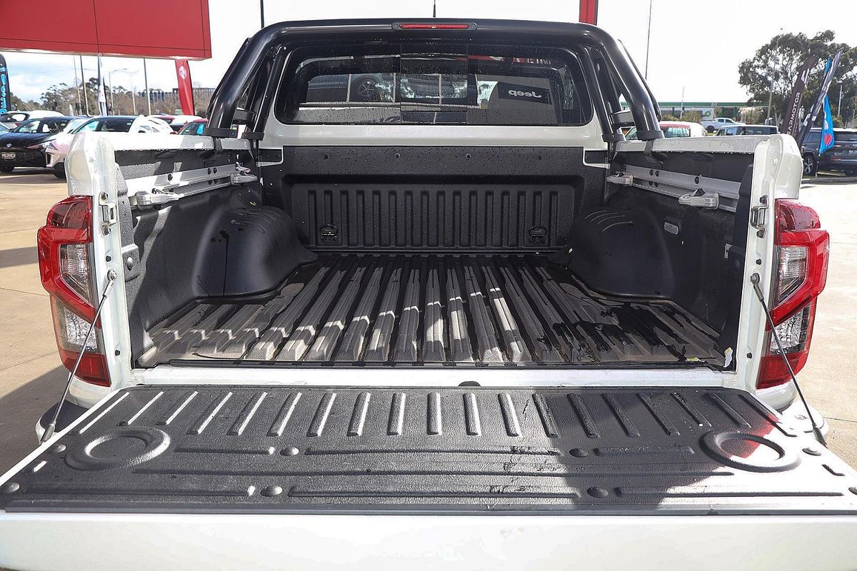 2024 Nissan Navara PRO-4X Warrior D23 4X4