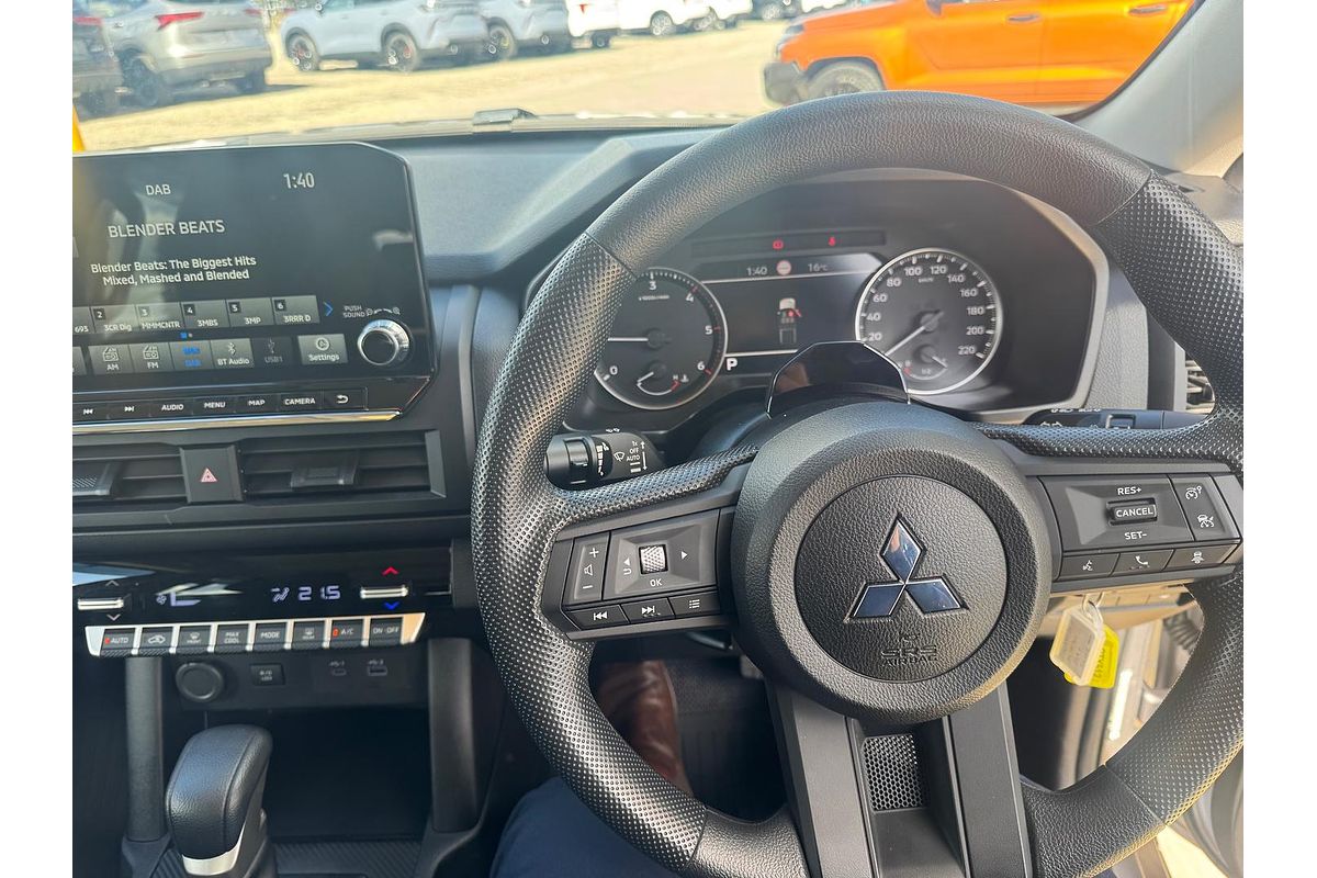 2024 Mitsubishi Triton GLX+ MV 4X4