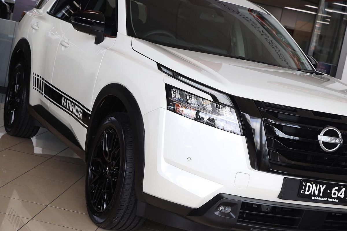 2024 Nissan Pathfinder ST-L R53