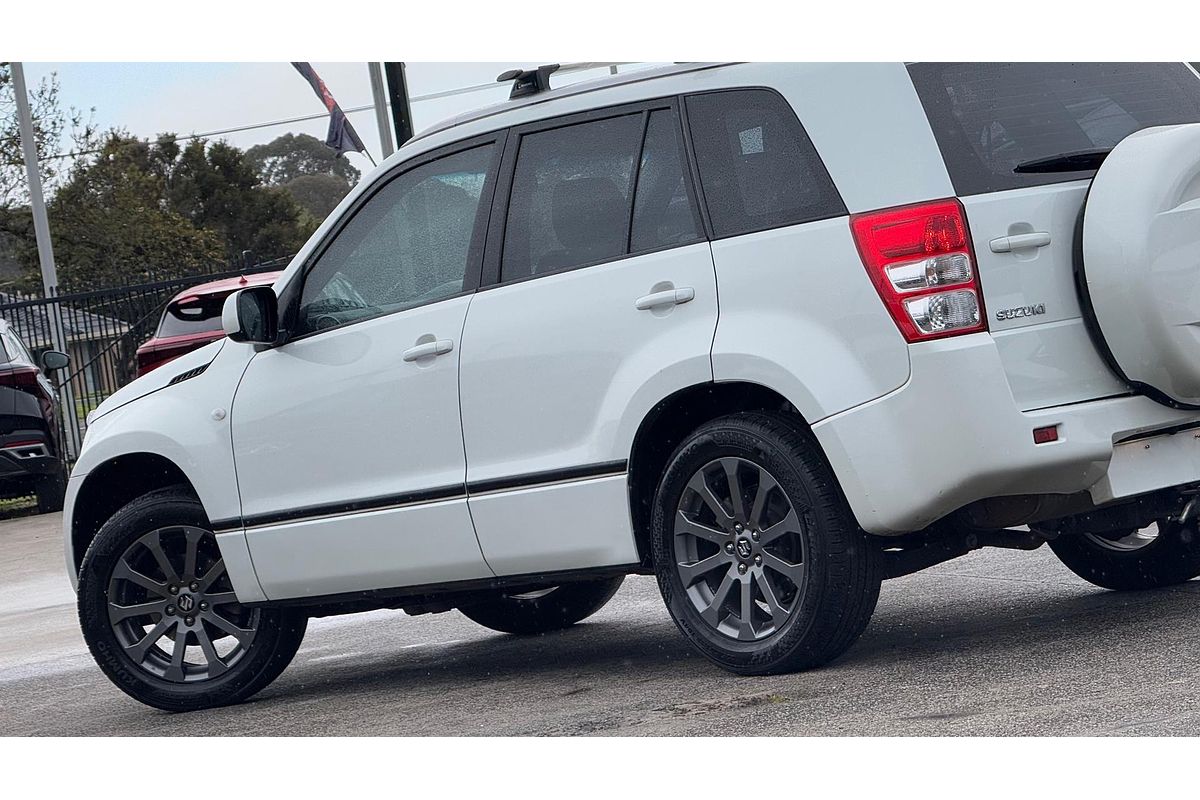 2017 Suzuki Grand Vitara Sport JB