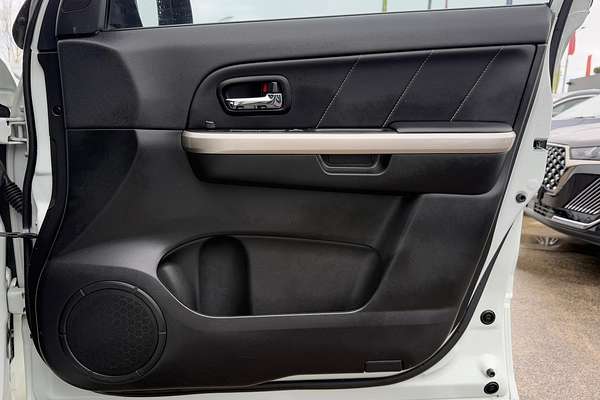 2017 Suzuki Grand Vitara Sport JB