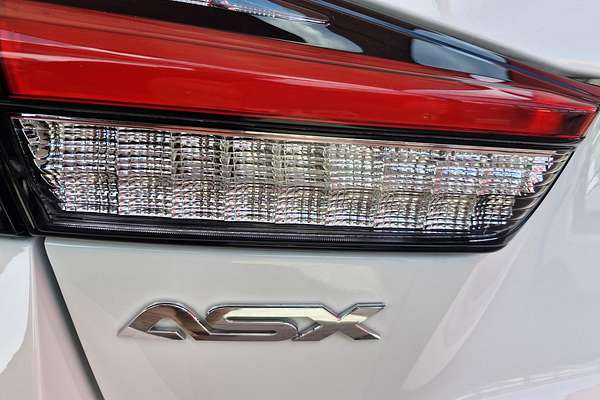 2024 Mitsubishi ASX ES XD