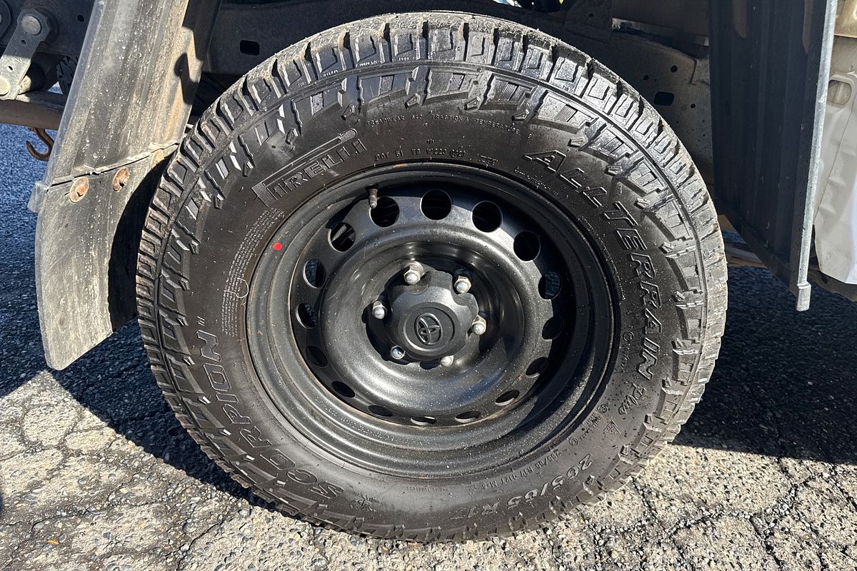 2019 Toyota Hilux SR GUN126R 4X4