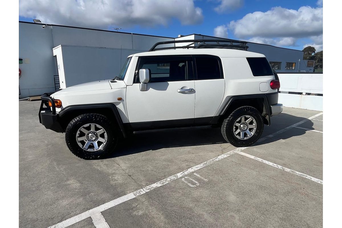 2013 Toyota FJ Cruiser GSJ15R