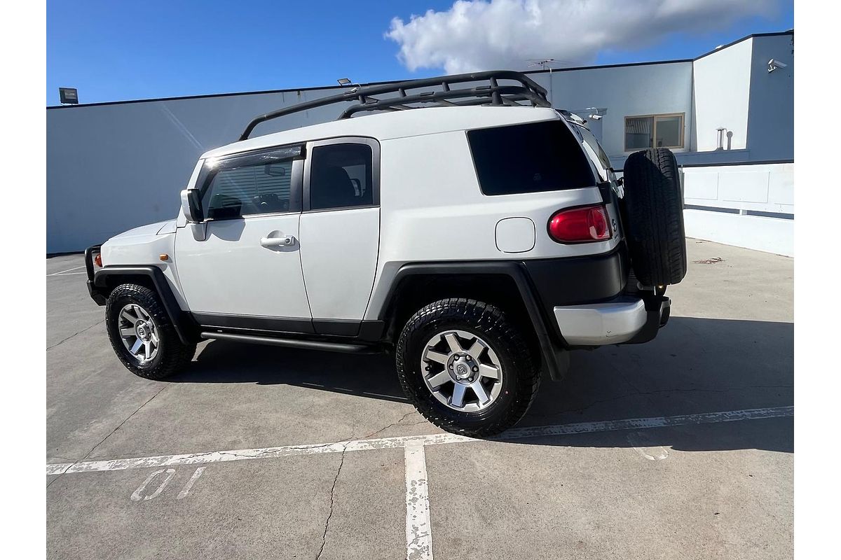 2013 Toyota FJ Cruiser GSJ15R