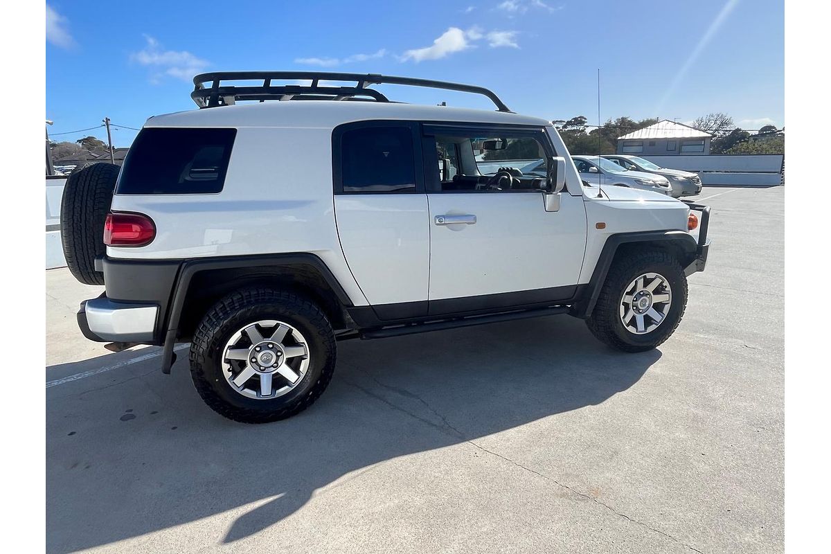 2013 Toyota FJ Cruiser GSJ15R