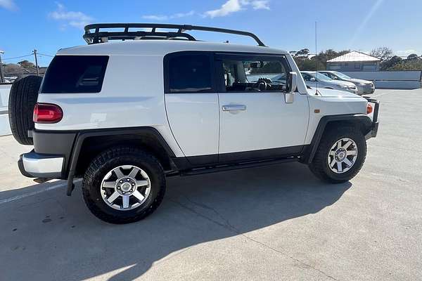2013 Toyota FJ Cruiser GSJ15R