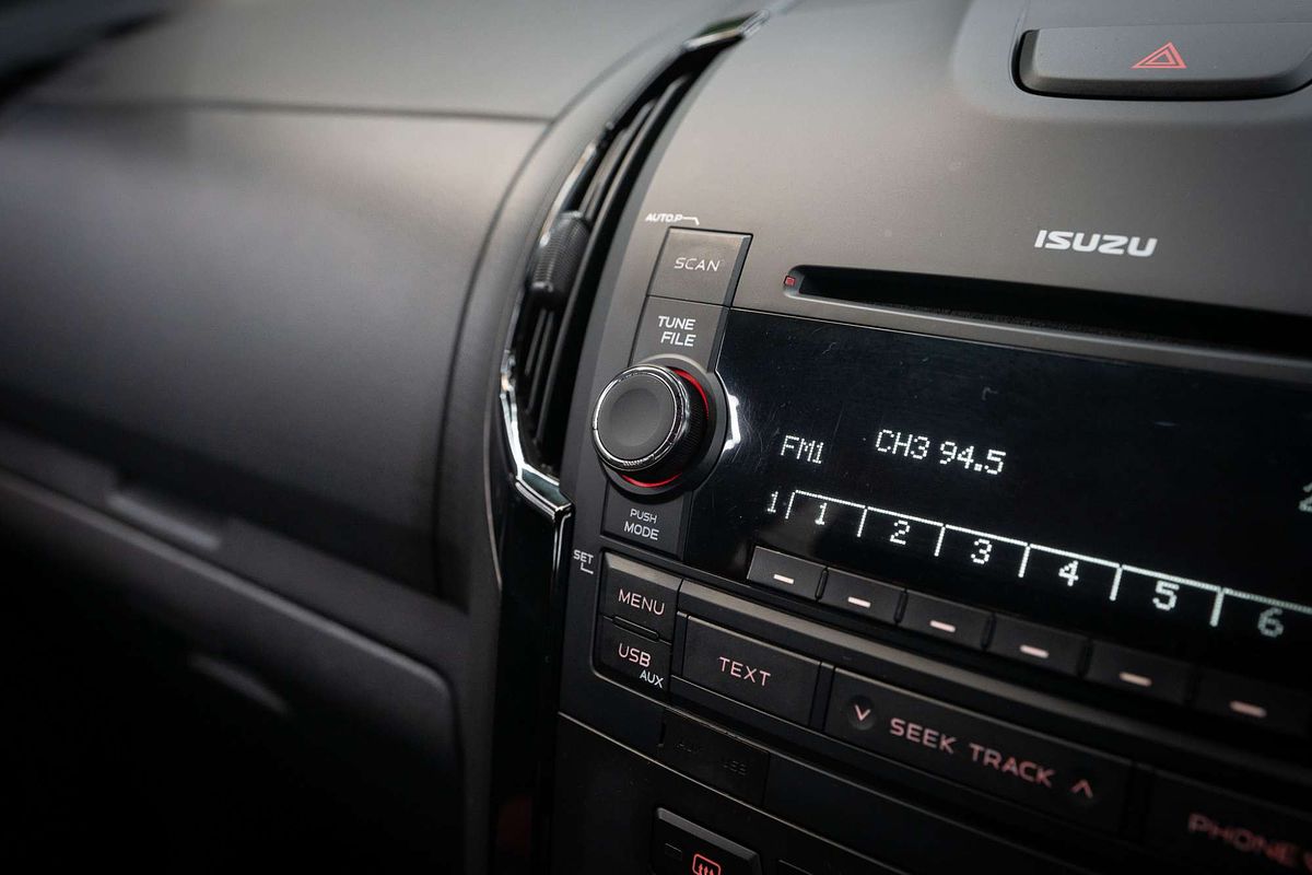 2014 Isuzu D-MAX LS-U High Ride Rear Wheel Drive