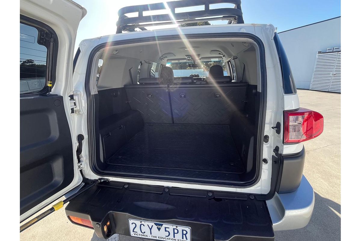 2013 Toyota FJ Cruiser GSJ15R