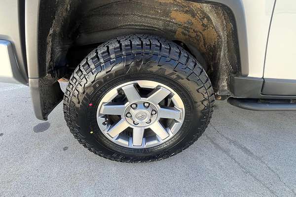 2013 Toyota FJ Cruiser GSJ15R