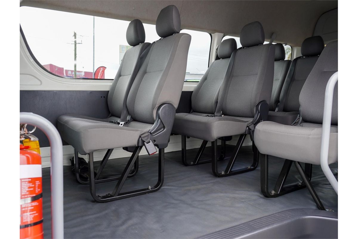 2016 Toyota Hiace Commuter KDH223R