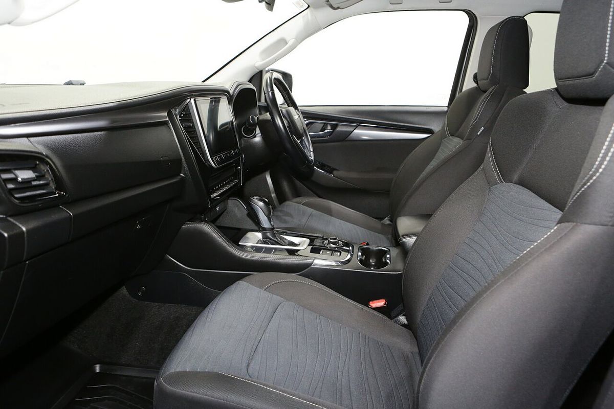 2021 Isuzu MU-X LS-U