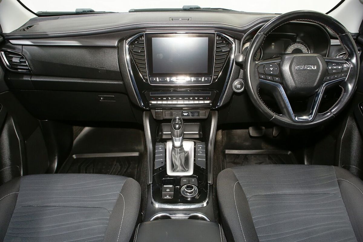 2021 Isuzu MU-X LS-U