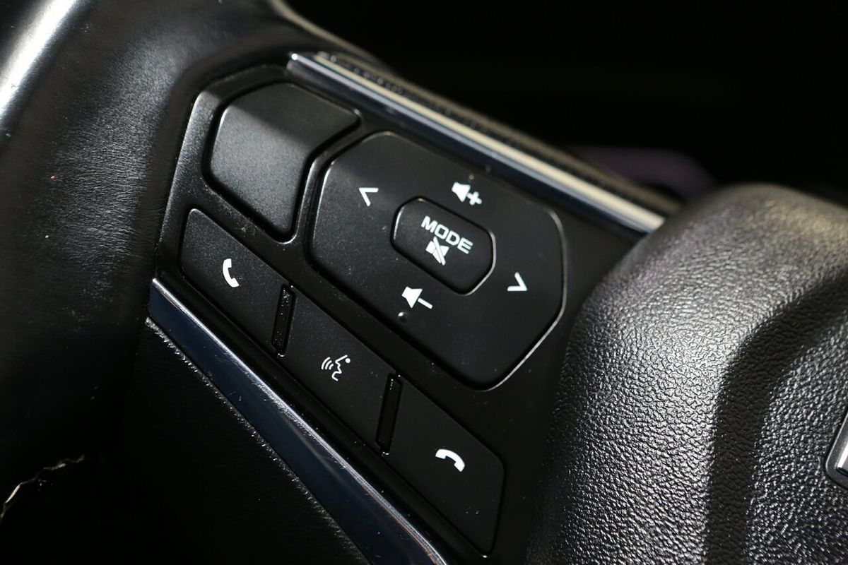 2021 Isuzu MU-X LS-U