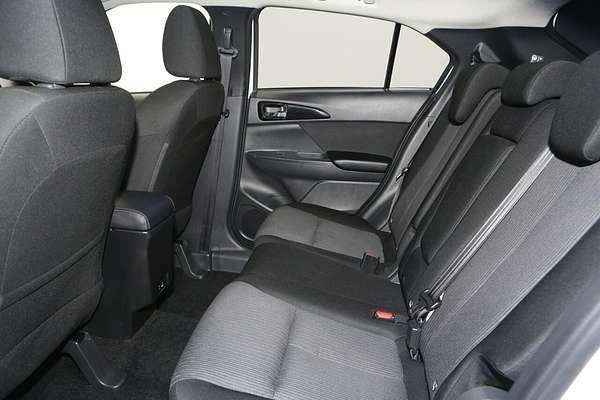 2024 Mitsubishi Eclipse Cross LS YB
