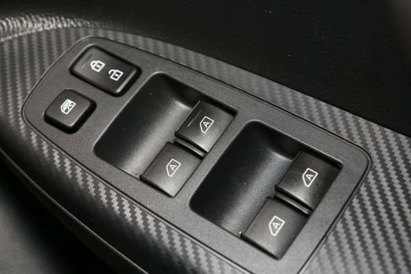 2024 Mitsubishi Eclipse Cross LS YB