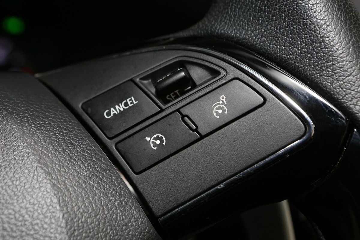 2024 Mitsubishi Eclipse Cross LS YB