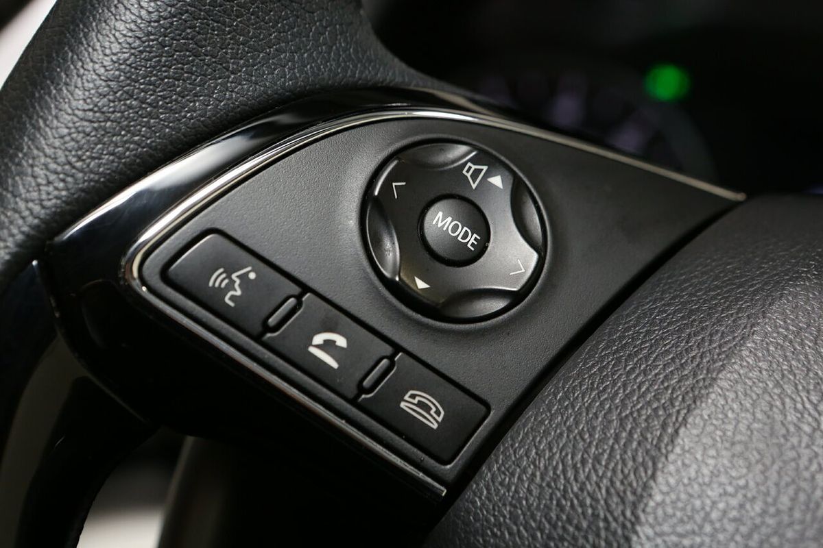 2024 Mitsubishi Eclipse Cross LS YB