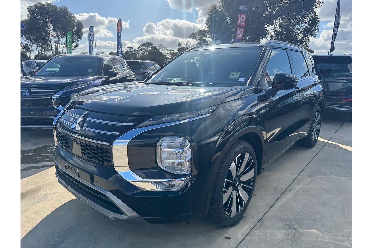 2025 Mitsubishi Outlander Exceed ZM